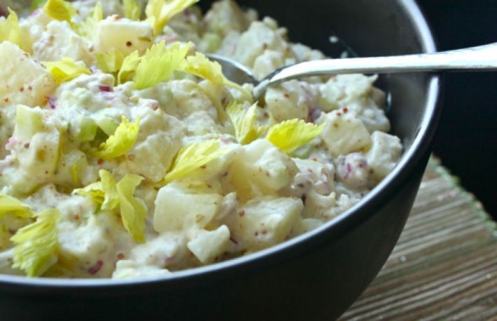 Salata de cartofi clasica