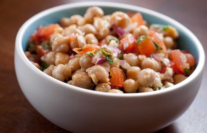 Salata de cartofi si fasole boabe