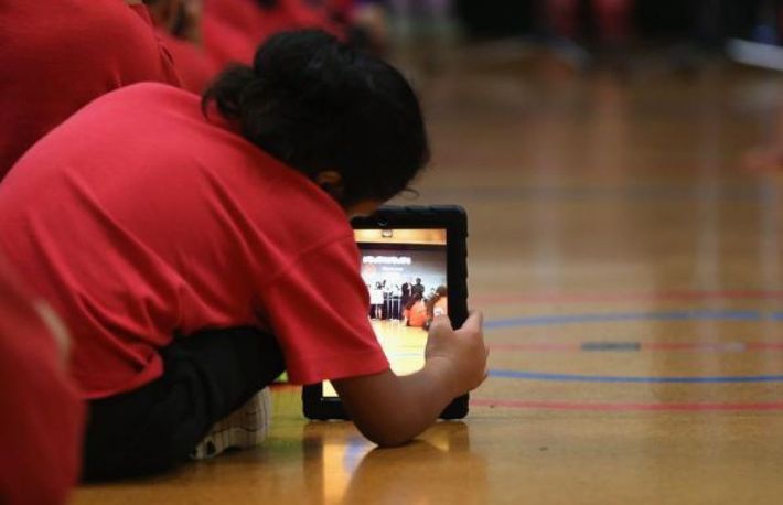 Cum se poate restarta un iPad?