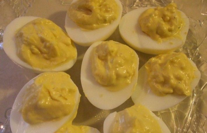 Oua picante umplute cu pui