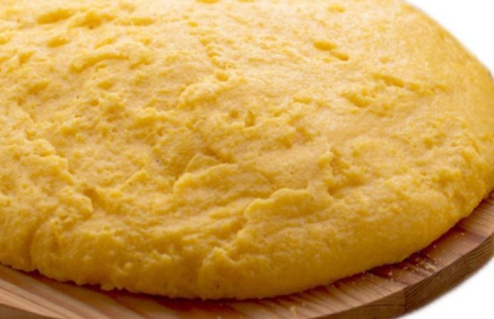 Cum sa faci mamaliga acasa pe aragaz