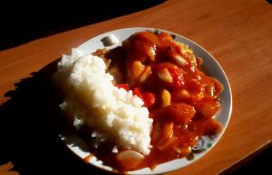 Cum se prepara sosul dulce-acrisor